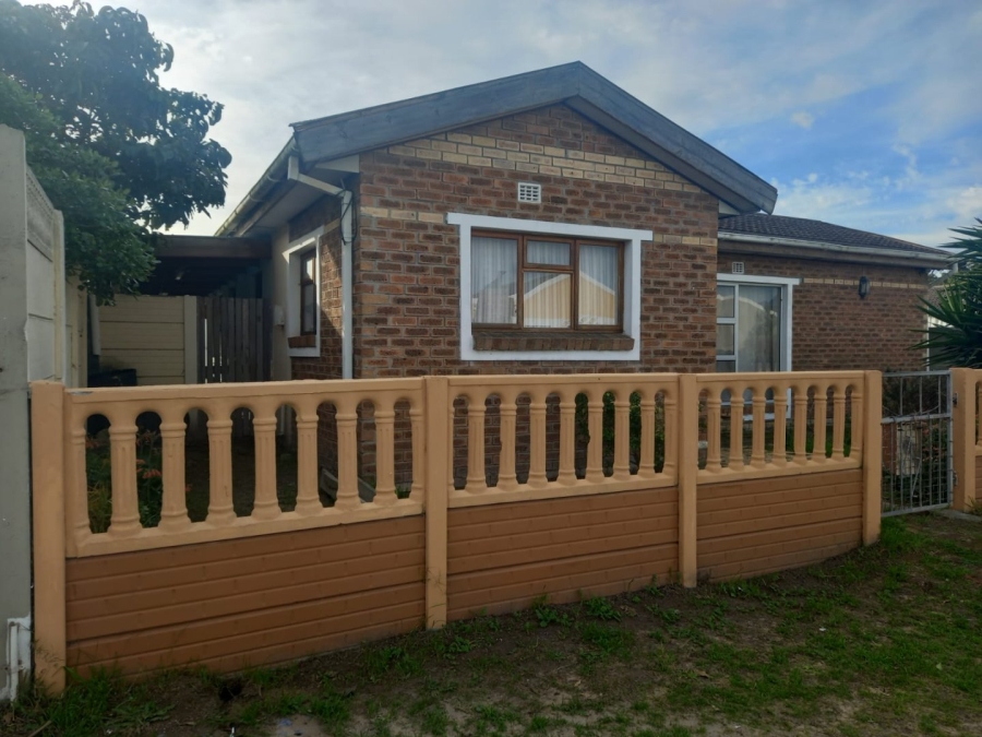3 Bedroom Property for Sale in Beverly Park Western Cape
